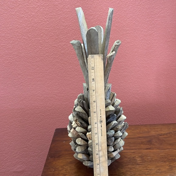 Driftwood Pineapple - Picture 5 of 7